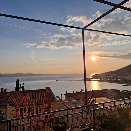 Apartman Nora Omiš Buitenkant foto