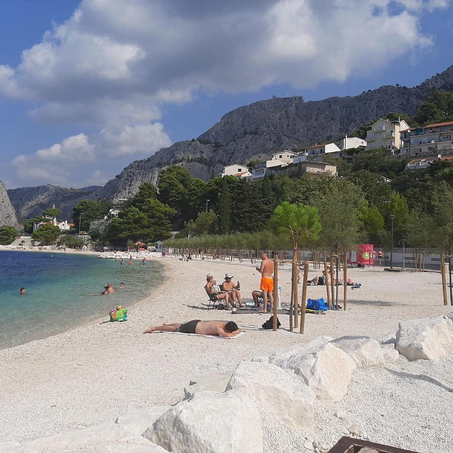 Apartman Nora Omiš Buitenkant foto