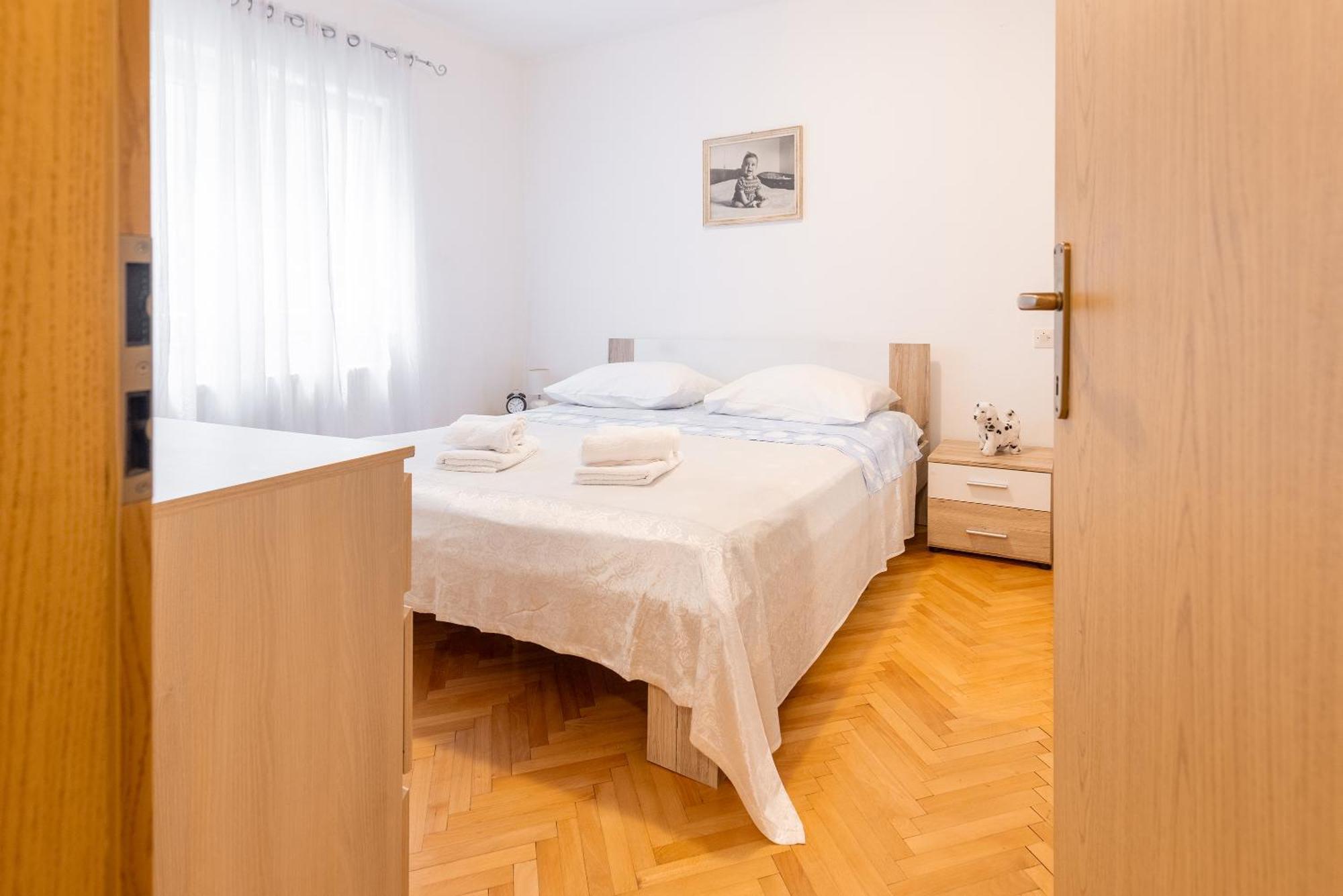 Apartman Nora Omiš Buitenkant foto