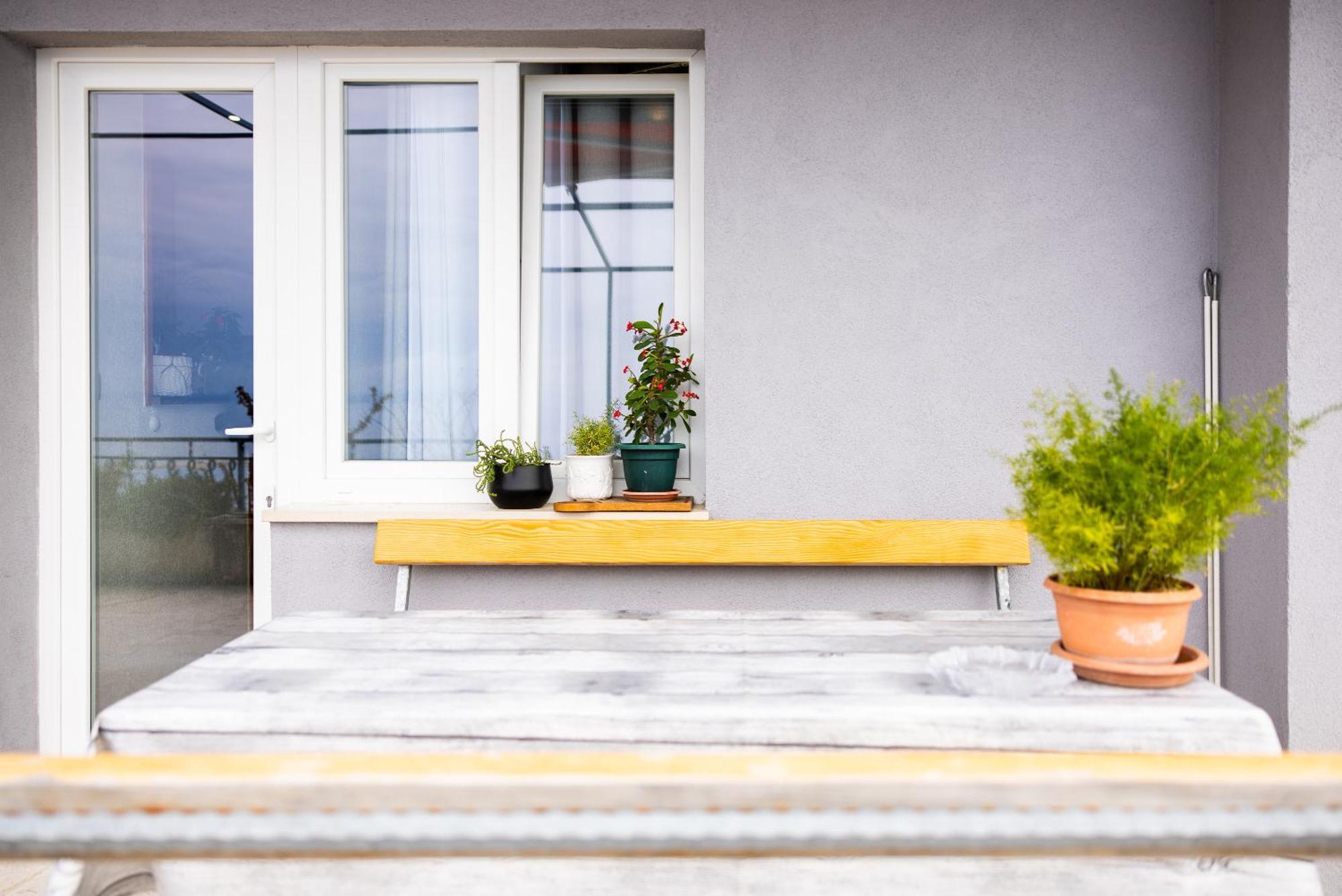 Apartman Nora Omiš Buitenkant foto