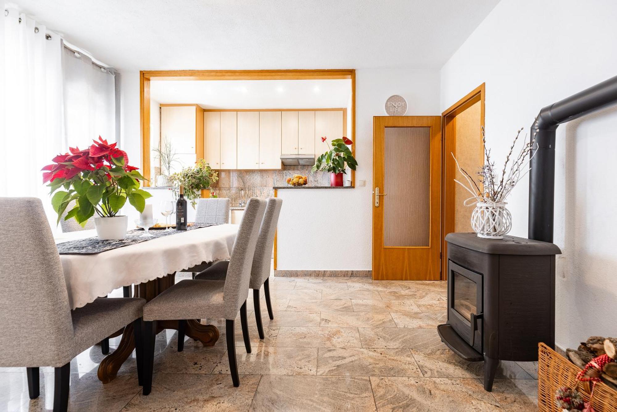 Apartman Nora Omiš Buitenkant foto